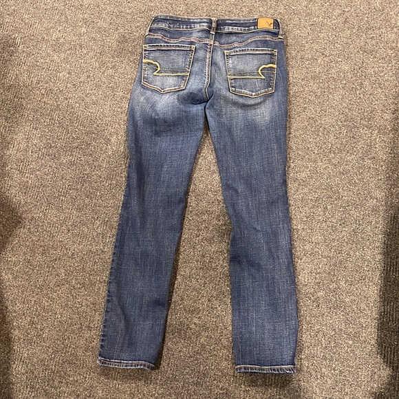 Women’s American Eagle Skinny Jeans - Picture 3 of 3